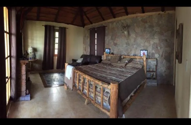 Rancho Tierra Alta Jarabacoa habitacion cama king size